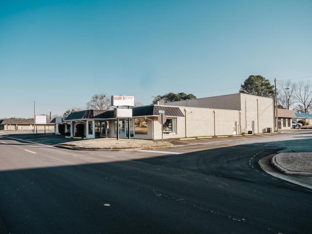 Commercial for sale in Muscle Shoals, Alabama