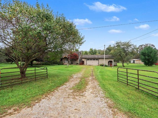 House for sale in Hamlin Township, Eaton County