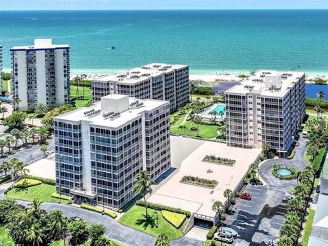Condo for sale in Fort Myers Beach, Florida