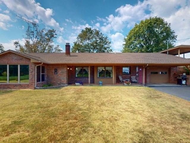 Farm for sale in Benton, Marshall County