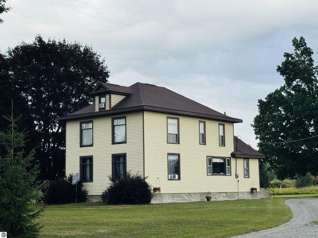 House for sale in Evart, Michigan