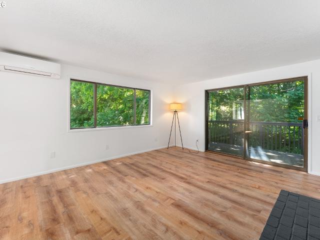 Condo for sale in Hyland Hills Townhouse Estates, Beaverton