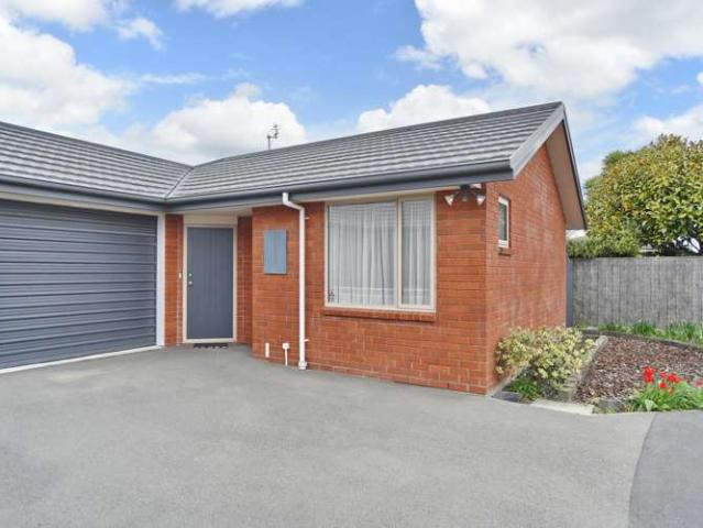 House for sale in Casebrook, Canterbury