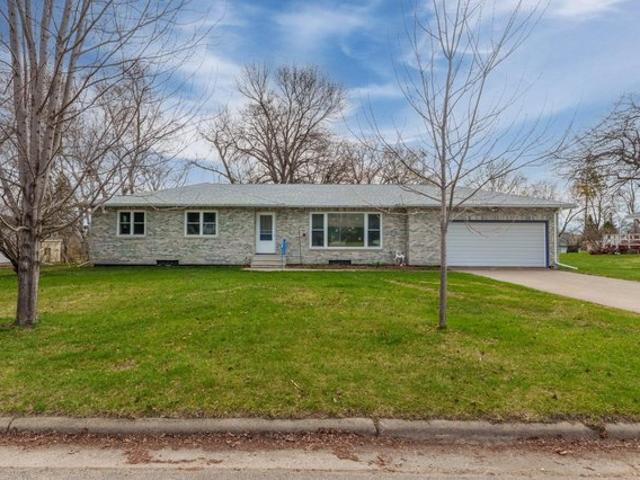 House for sale in Hawley, Minnesota