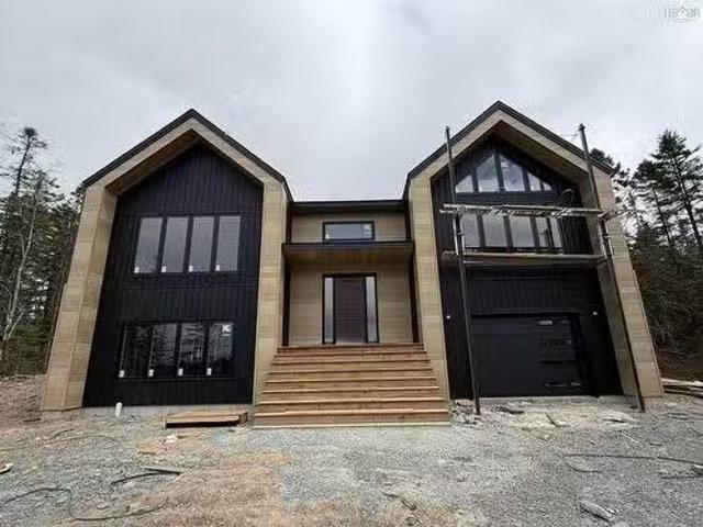 House for sale in Fall River, Nova Scotia