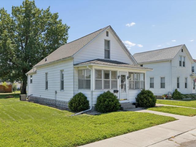 House for sale in Whiteside, Illinois