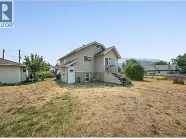 House for sale in Castlegar, British Columbia