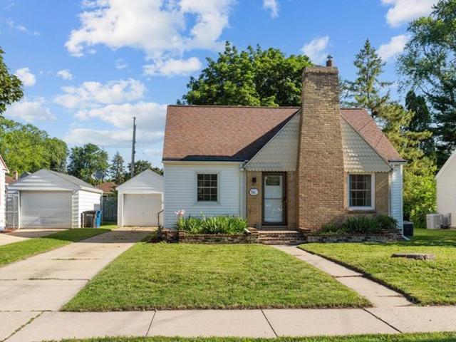 House for sale in Oshkosh, Wisconsin