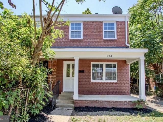 Townhouse for sale in Virginia