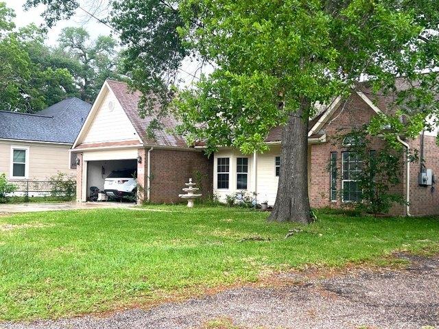 House for sale in Sealy, Texas