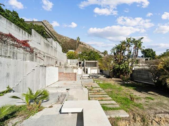 Land for sale in Fresnaye, Cape Town