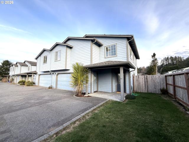 Condo for sale in Oregonia