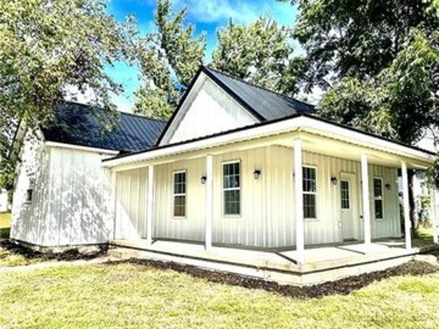 House for sale in Marshall, Clark County