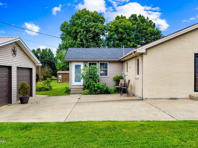 House for sale in Lebanon, Kentucky