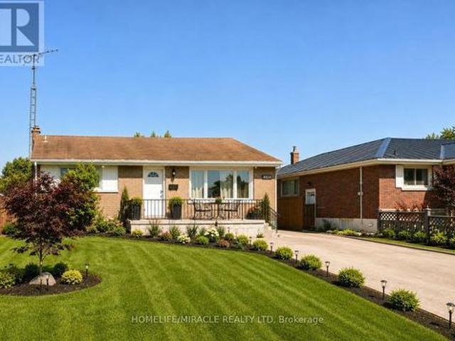 House for sale in Niagara, Ontario