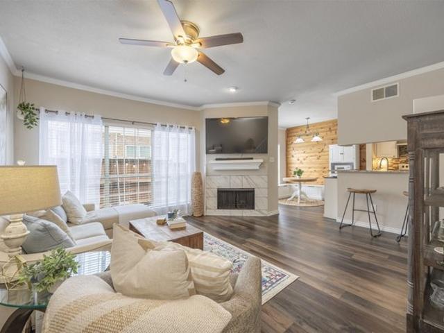 Townhouse for sale in Dallas, Texas