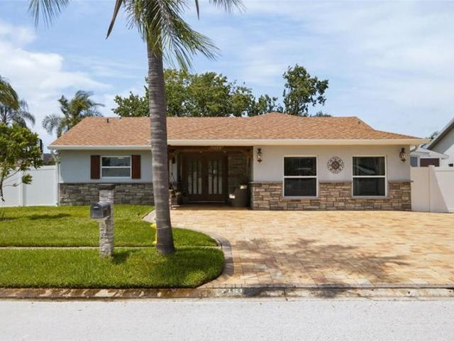 House for sale in Largo, Florida