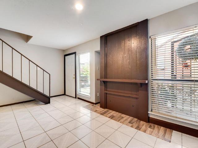 Condo for sale in Dallas, Texas