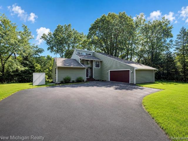 House for sale in Flushing, Michigan
