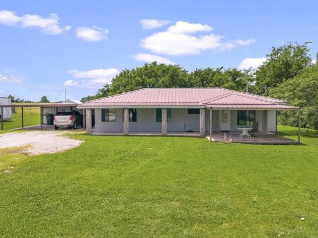 House for sale in Carter, Oklahoma