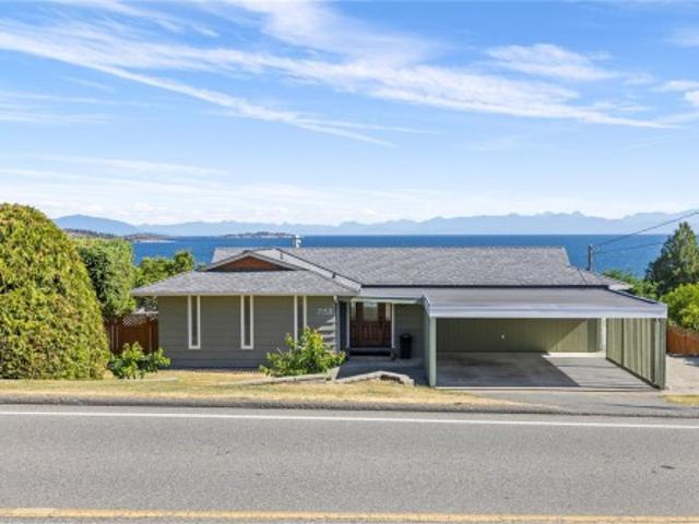 House for sale in Lantzville, British Columbia