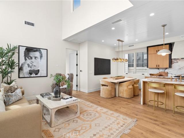 Condo for sale in Corona Del Mar, California