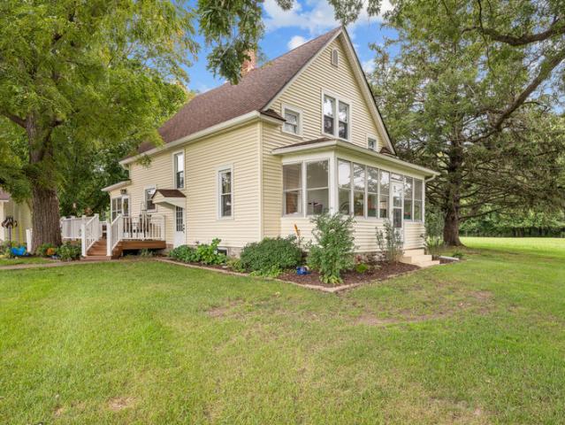 House for sale in Rapids City, Illinois