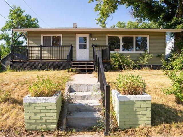 House for sale in Jamestown, North Dakota