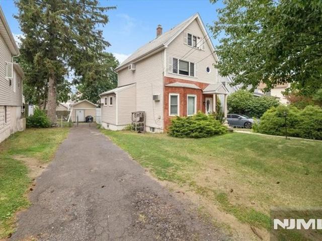 House for sale in Lyndhurst, Bergen County