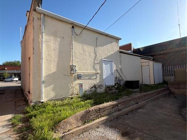 Commercial for sale in Kansas
