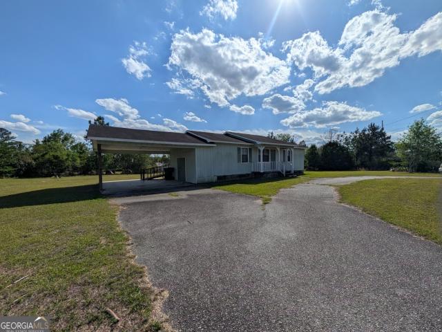 House for sale in Ailey, Georgia