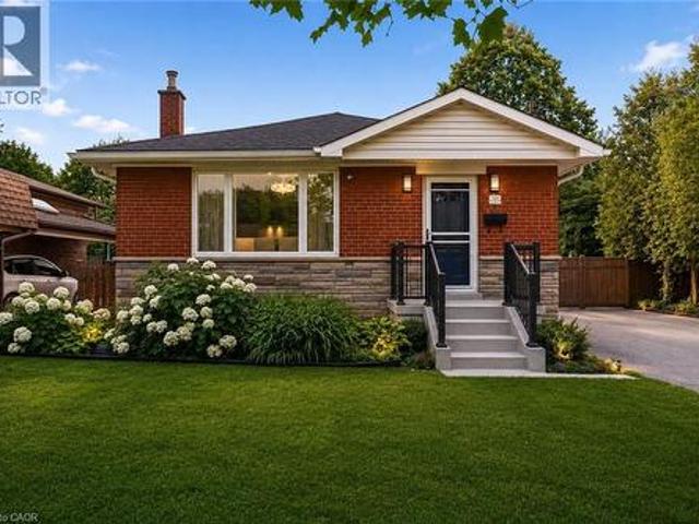 House for sale in Burlington, Ontario