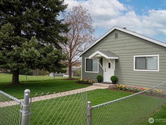 House for sale in Goldendale, Washington