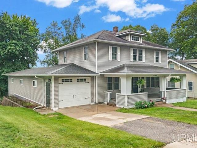 House for sale in Iron Mountain, Michigan
