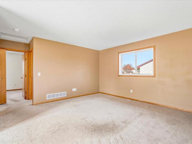 House for sale in Mora, Kanabec County