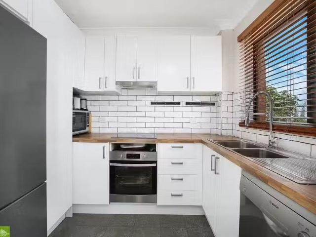Apartment for rent in Wollongong West, New South Wales