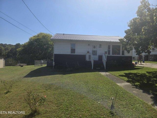 House for sale in Morristown Public Housing, Morristown