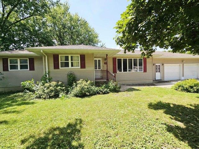House for sale in Readlyn, Iowa