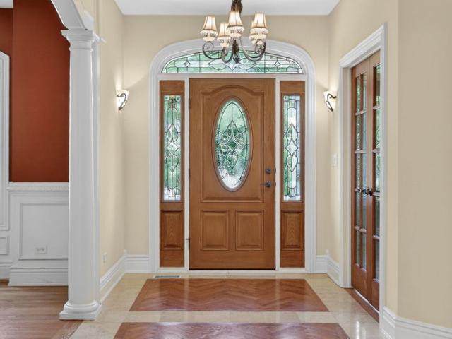 House for sale in Glen Ellyn, Illinois