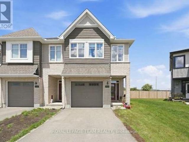 House for sale in Rideau-Jock, Ottawa