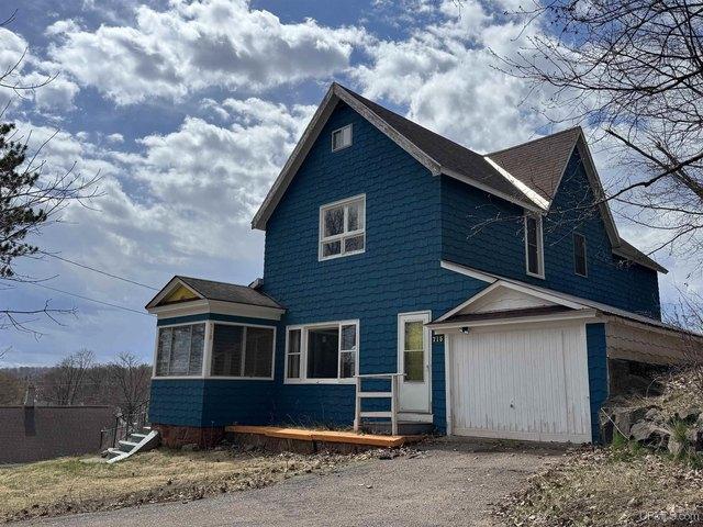 House for sale in Ishpeming, Michigan