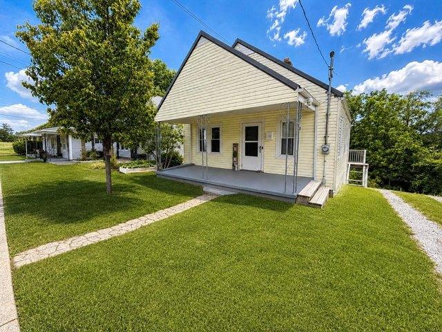 House for sale in Williamstown, Kentucky