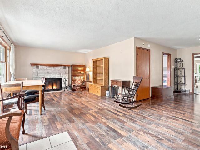 House for sale in Mediapolis, Iowa
