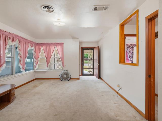 House for sale in Milam, Texas