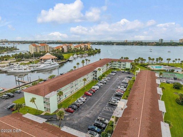 Condo for sale in Daytona Beach, Florida