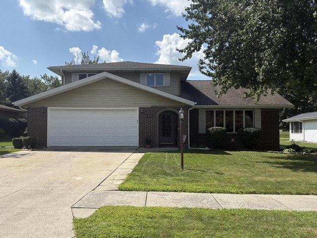 House for sale in Crown Point, Indiana