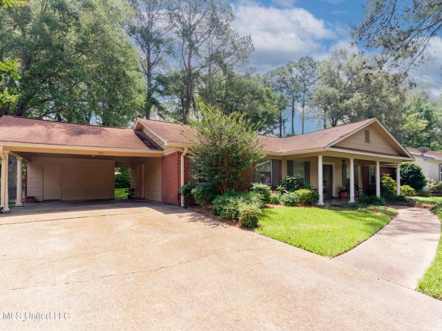 House for sale in Clinton, Mississippi