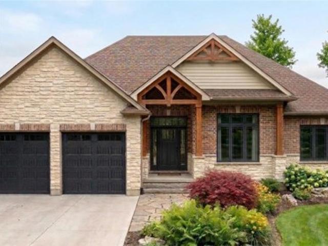 House for sale in Ontario