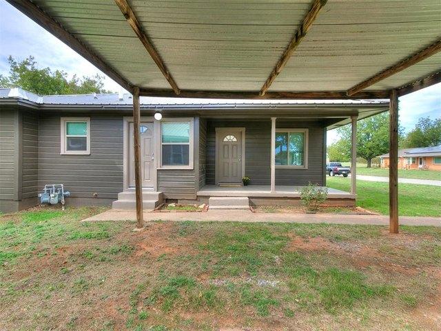 House for sale in Chickasha, Grady County