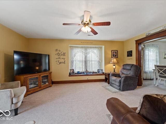 House for sale in Fayetteville, Bedford